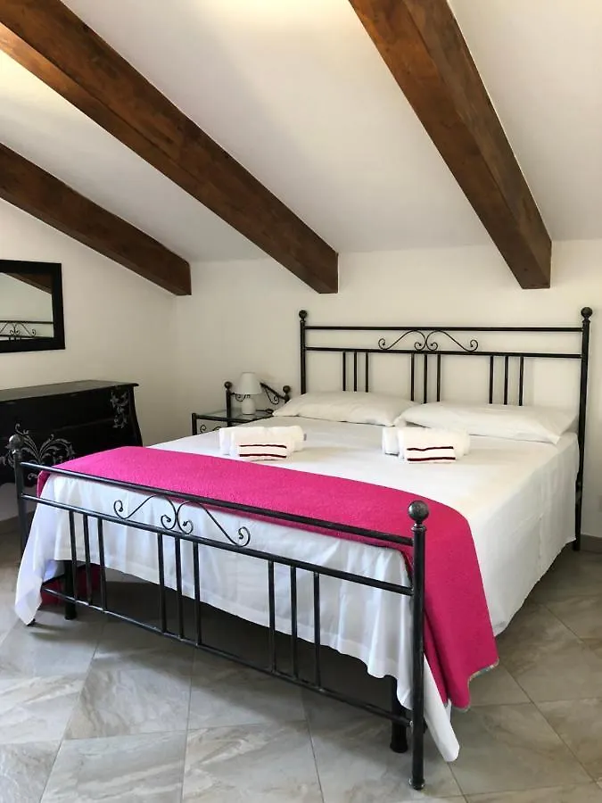 Bed & Breakfast Villa Marco Aurelio Cisano sul Neva