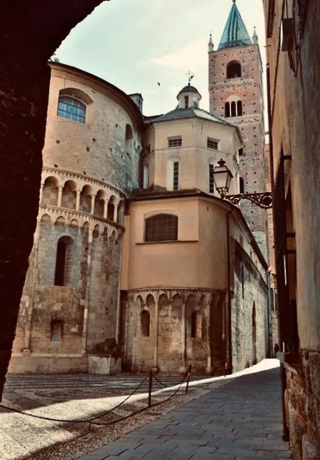Villa Marco Aurelio Cisano sul Neva